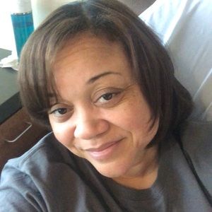 Meet your Posher, Devona